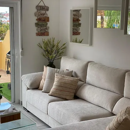 Apartment Seaview - *