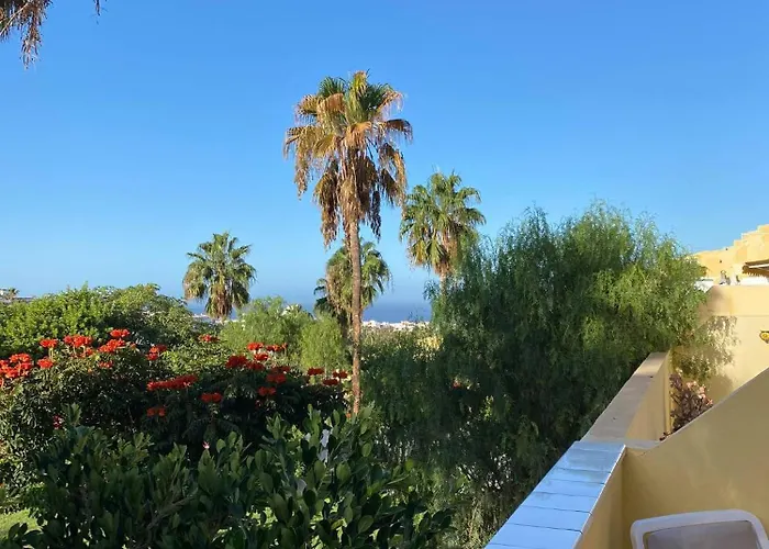 Апартаменти Brisas Seaview -